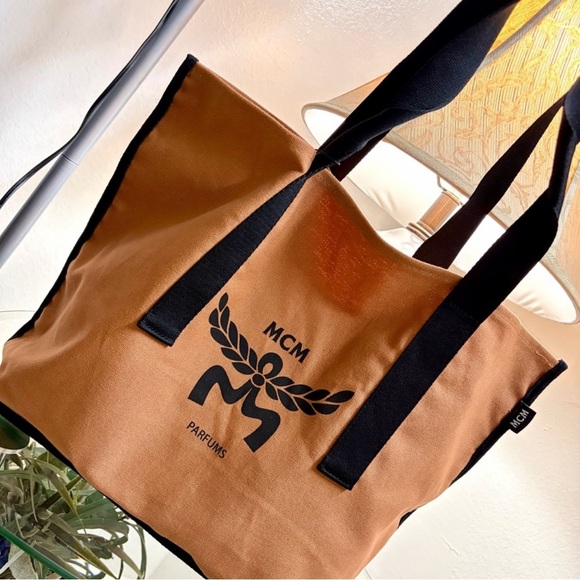 MCM Tan and Black Logo Tote - Picture 2 of 12